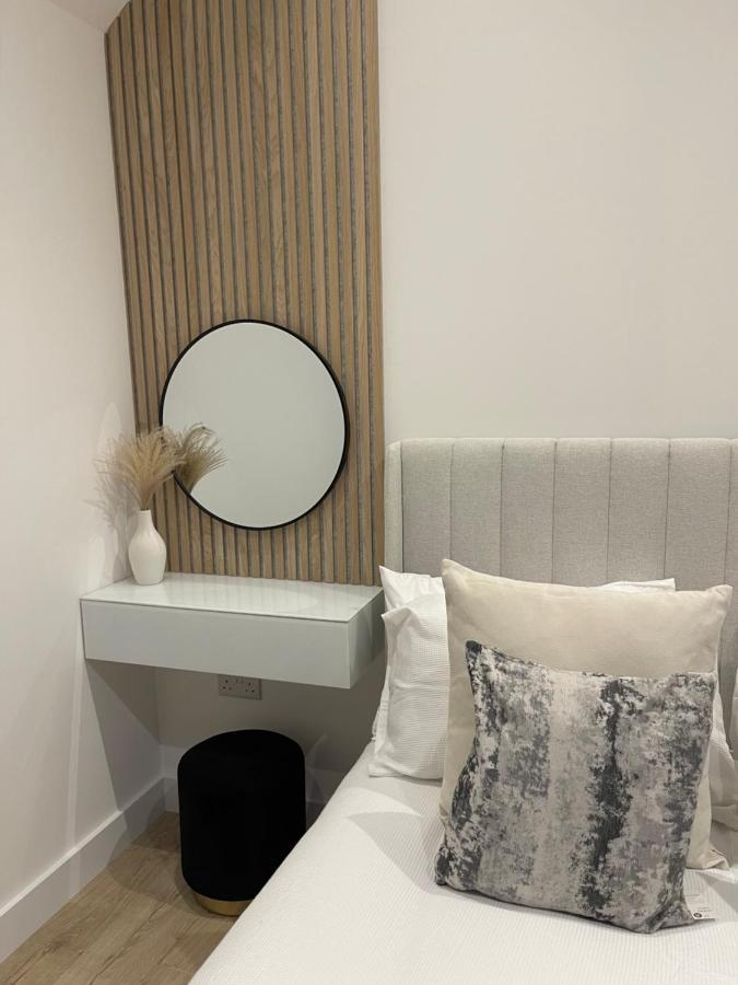 The Lodge Hideaway In Cowes Gurnard Eksteriør bilde