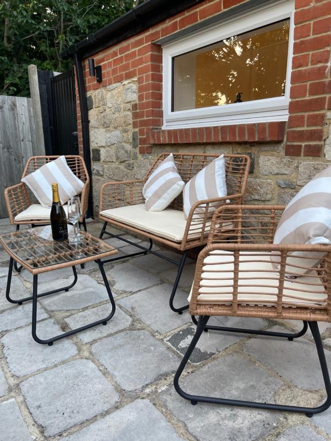 The Lodge Hideaway In Cowes Gurnard Eksteriør bilde